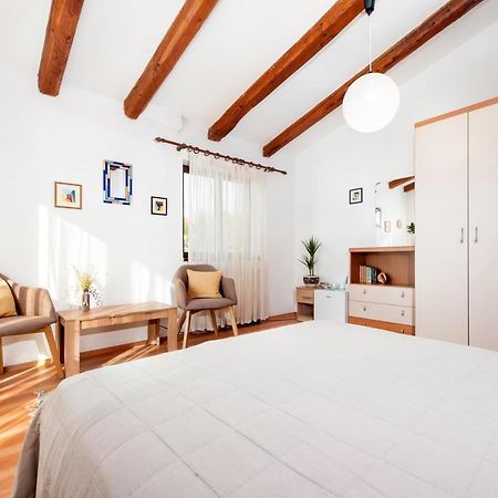 Studio And Room Tea Rovinj Buitenkant foto