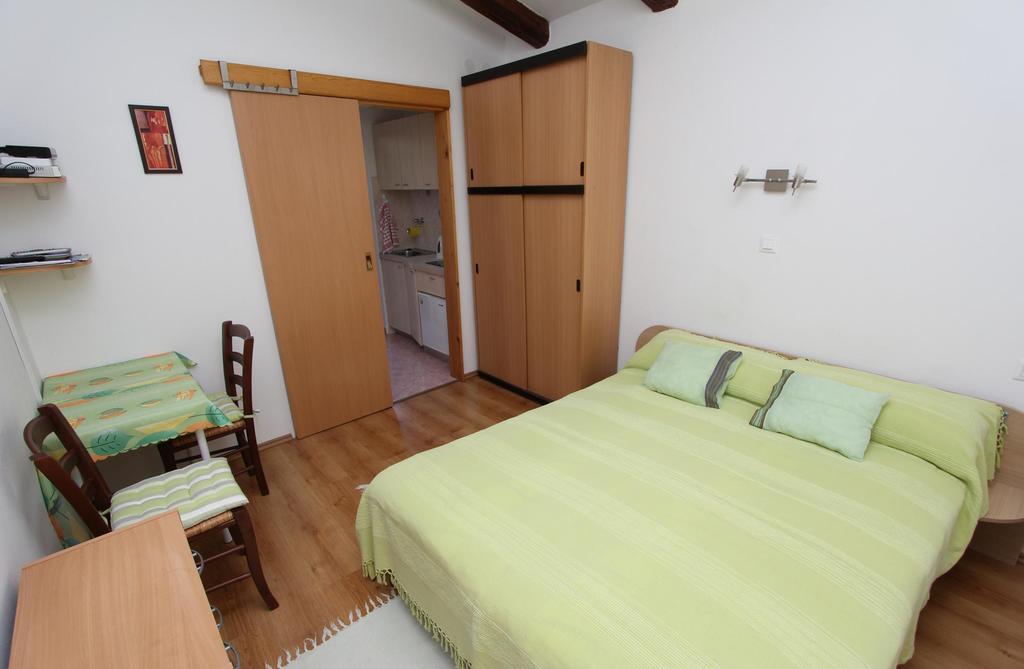Studio And Room Tea Rovinj Buitenkant foto